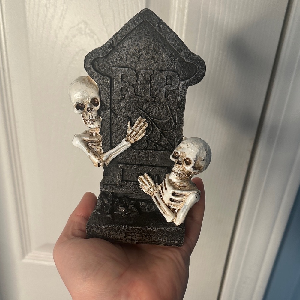 Skeleton Tombstone Decor
